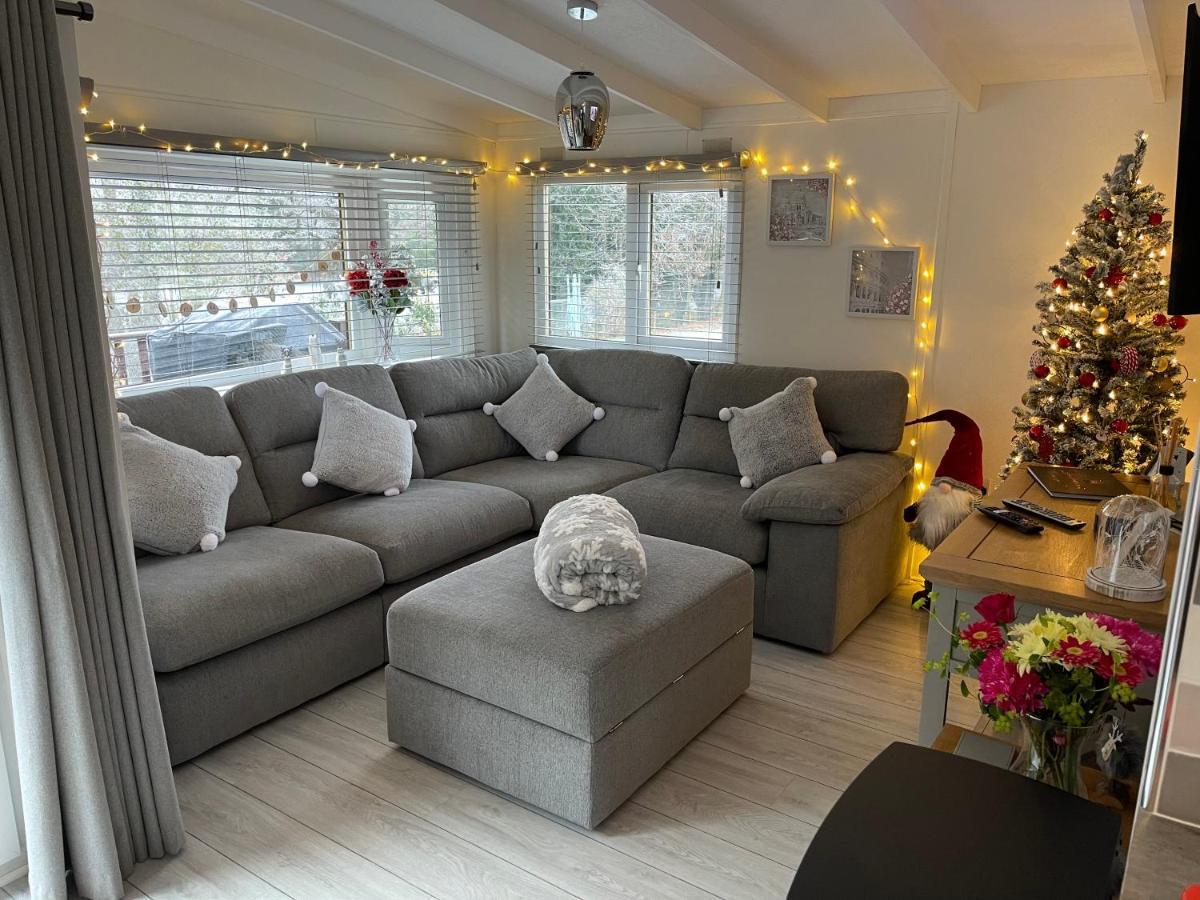 Lakeview Lodge, Builth Wells No Tradesmen Allowed Экстерьер фото