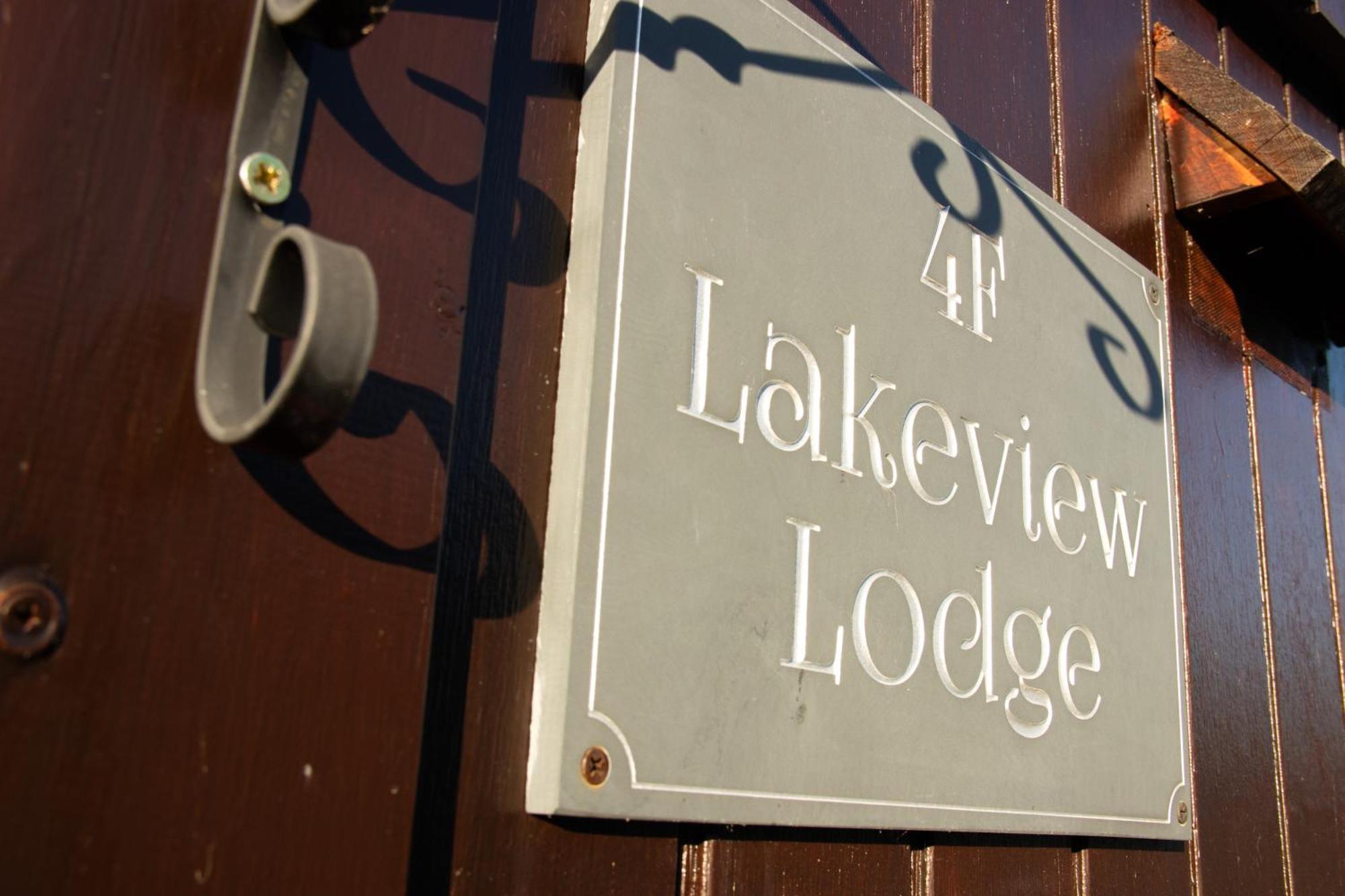 Lakeview Lodge, Builth Wells No Tradesmen Allowed Экстерьер фото
