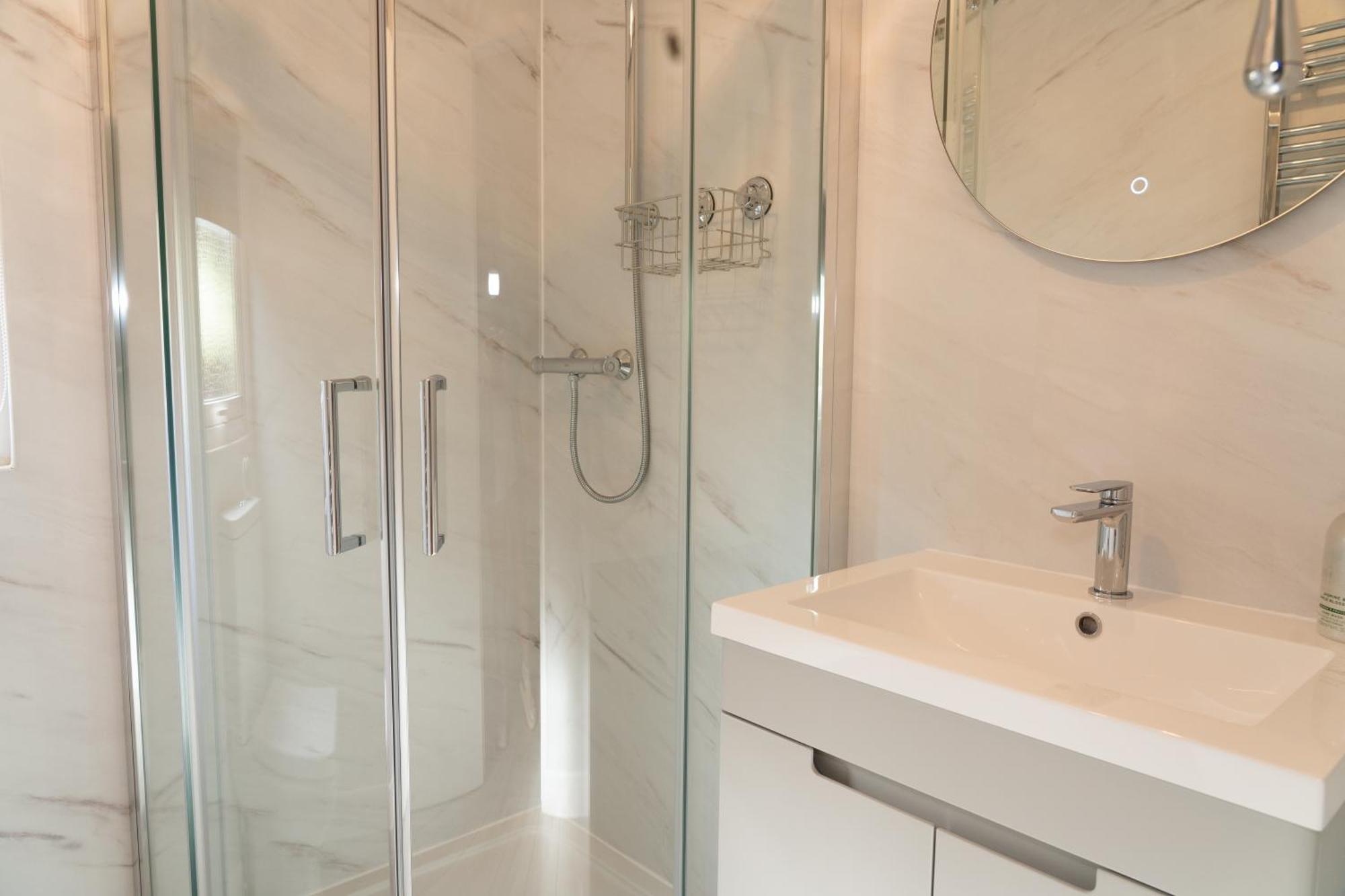 Lakeview Lodge, Builth Wells No Tradesmen Allowed Экстерьер фото