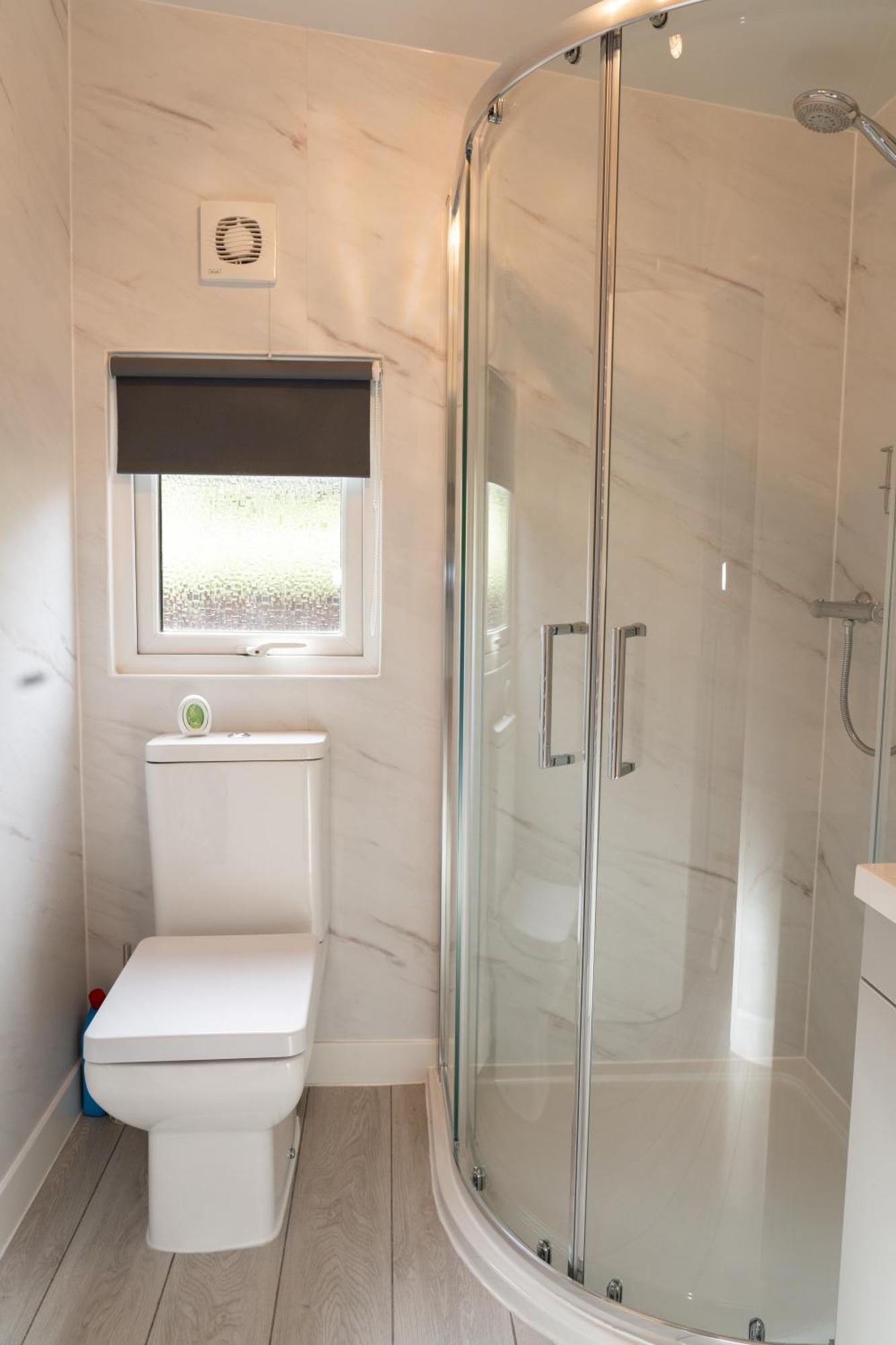 Lakeview Lodge, Builth Wells No Tradesmen Allowed Экстерьер фото