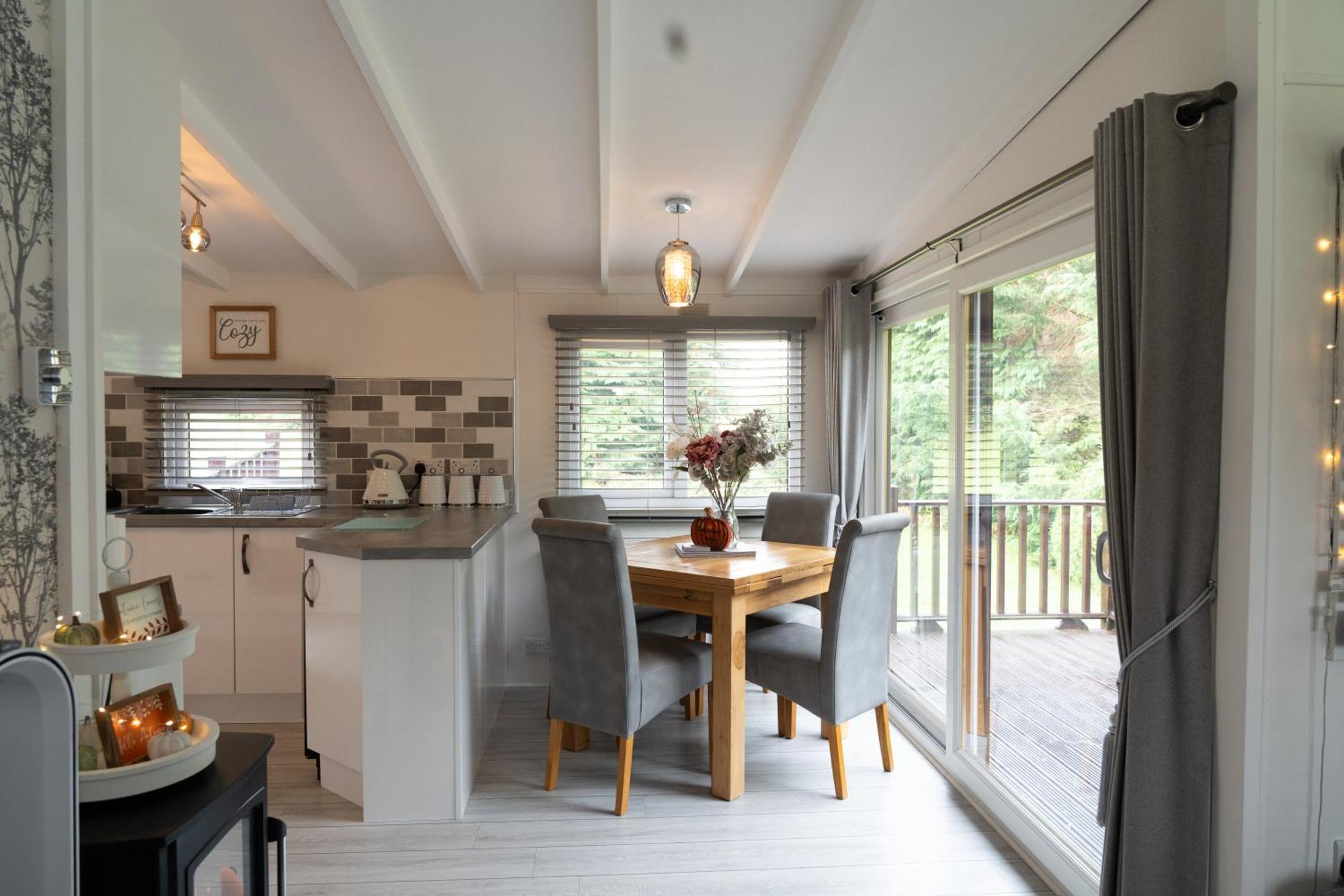 Lakeview Lodge, Builth Wells No Tradesmen Allowed Экстерьер фото
